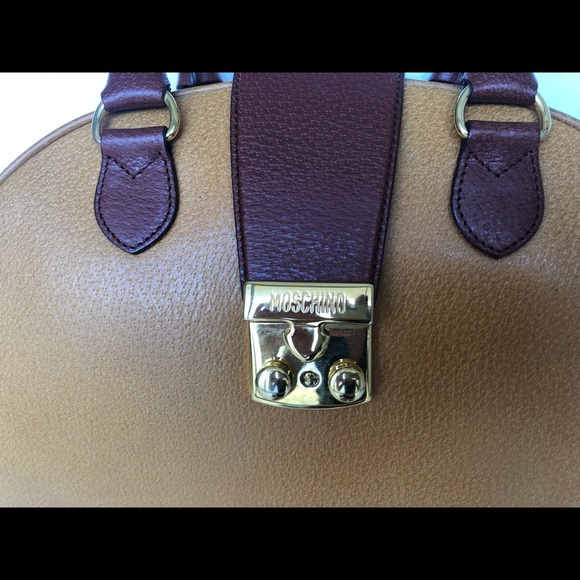 ♥️MOSCHINO vintage red wall  leather bag 🖤 - Picture 4 of 6